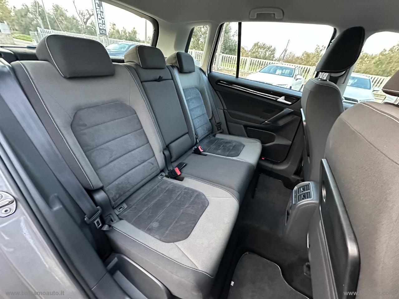 VOLKSWAGEN Golf Sportsvan 1.6 TDI DSG Highl.