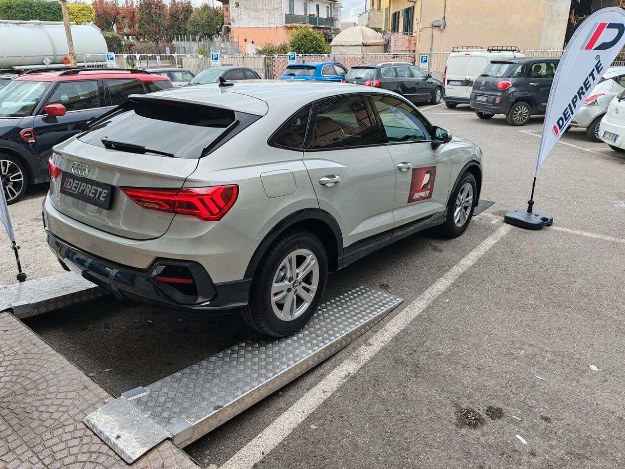 Audi Q3 35 TDI S tronic Business Advanced Carplay Luci Ambiente