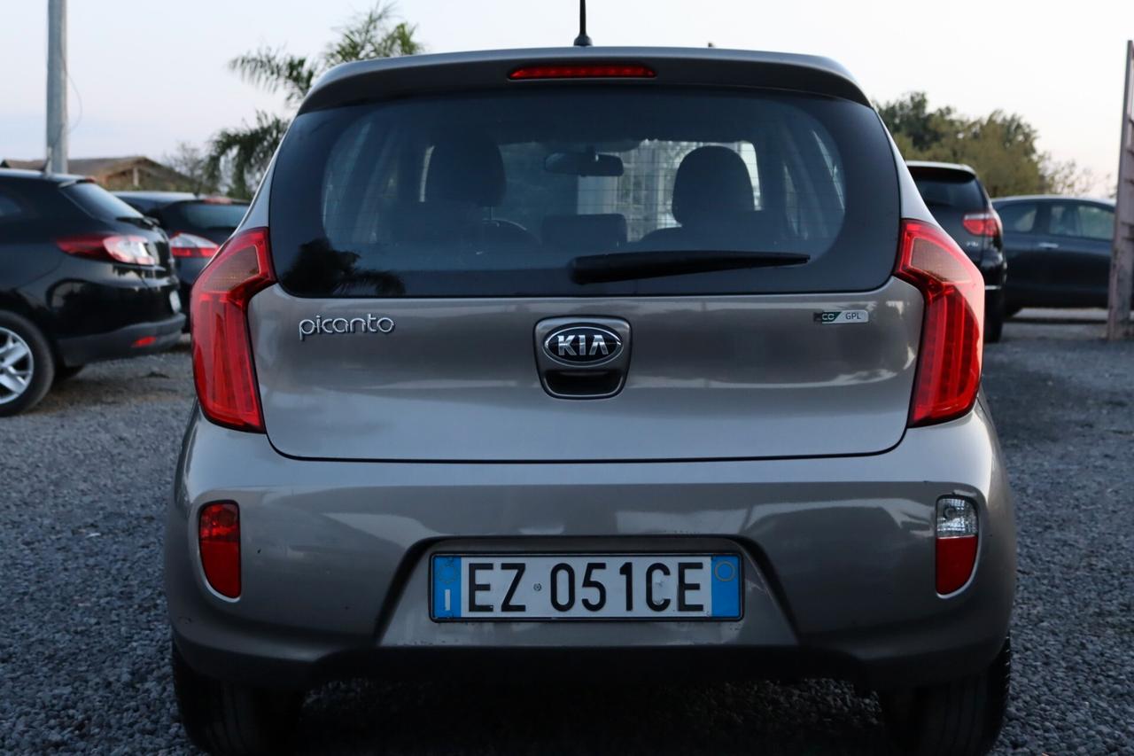 Kia Picanto Kia picanto 1.0 Benz/GPL