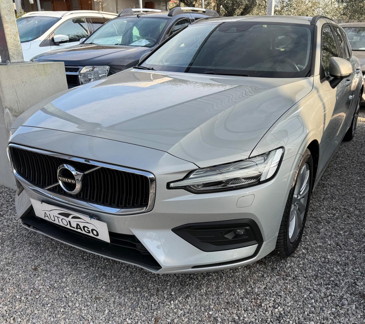 Volvo V60 2.0 tdi 150 cv Geartronic R-design 2019