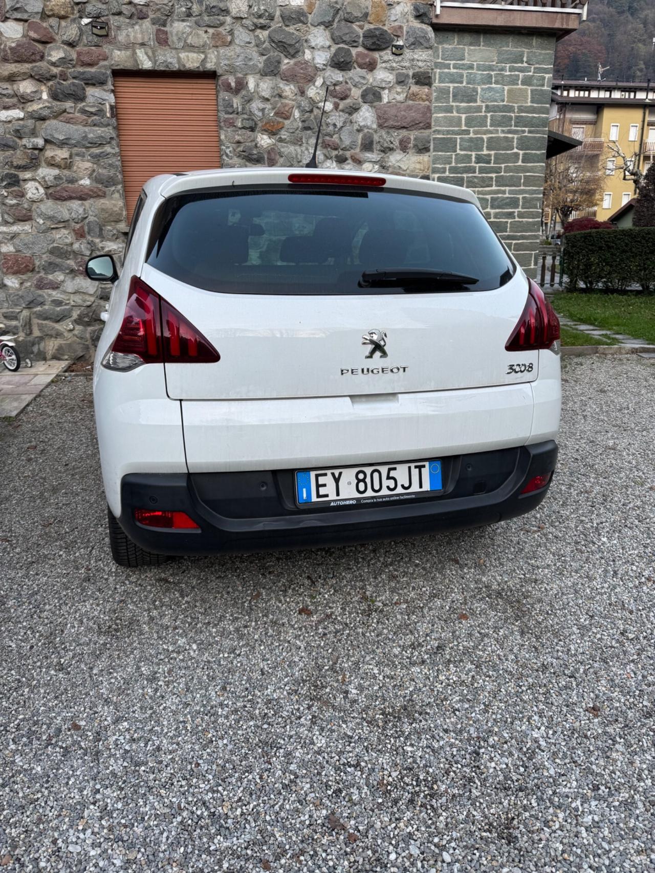 Peugeot 3008 1.6 HDi 115CV Business