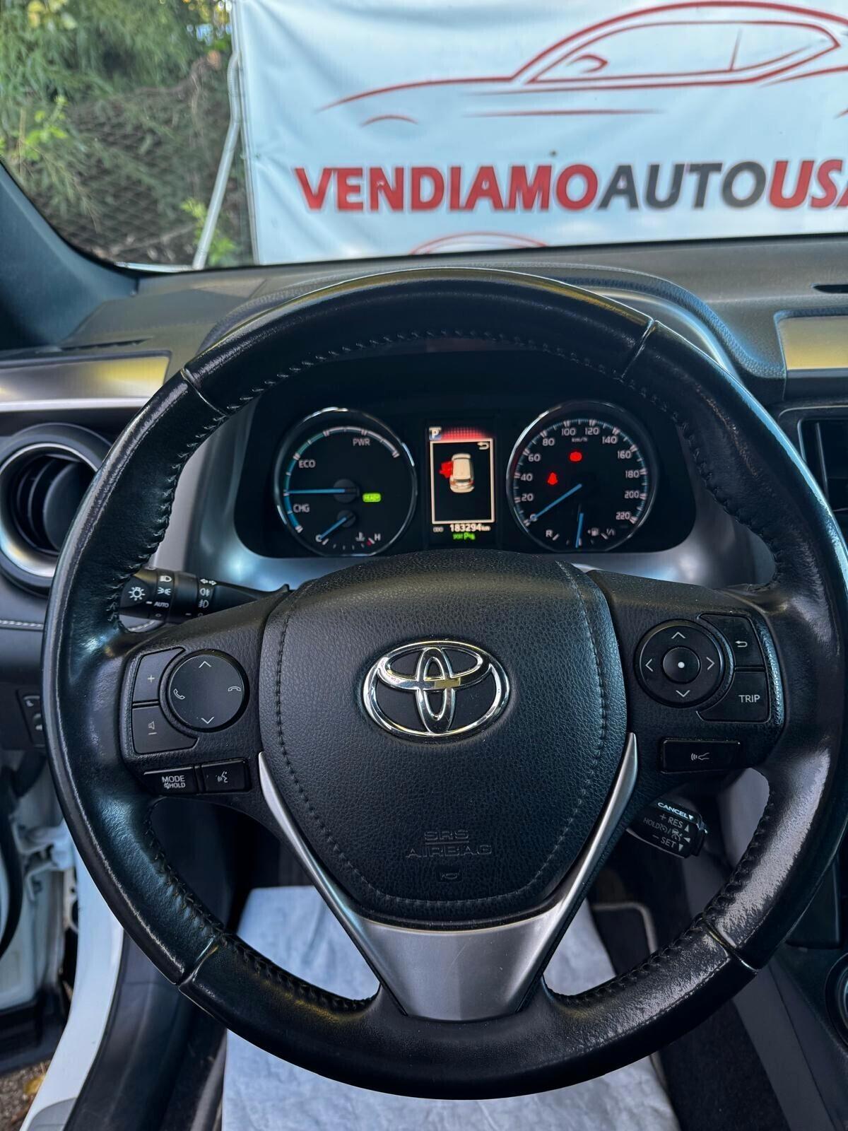 Toyota RAV 4 2.5 Hybrid 2WD Lounge