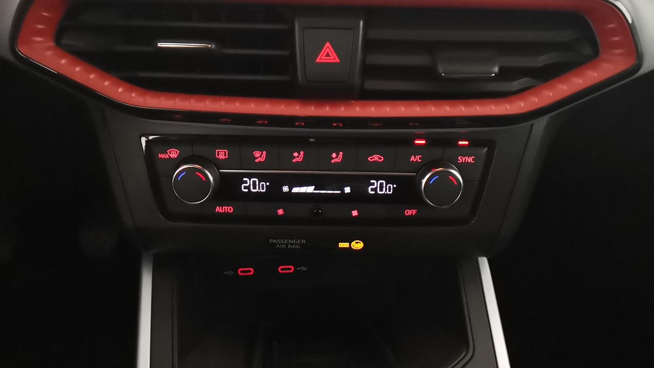 SEAT Arona 2022 - Arona 1.0 tgi FR 90cv
