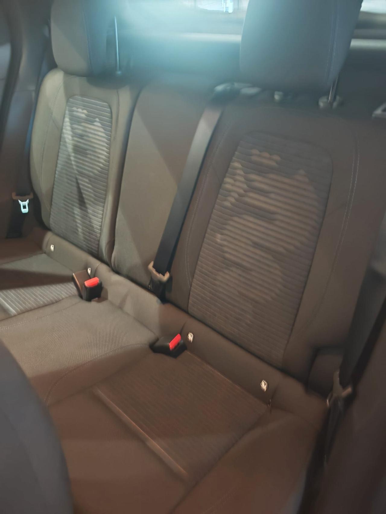 Alfa Romeo Junior 1.2 136 CV Hybrid eDCT6
