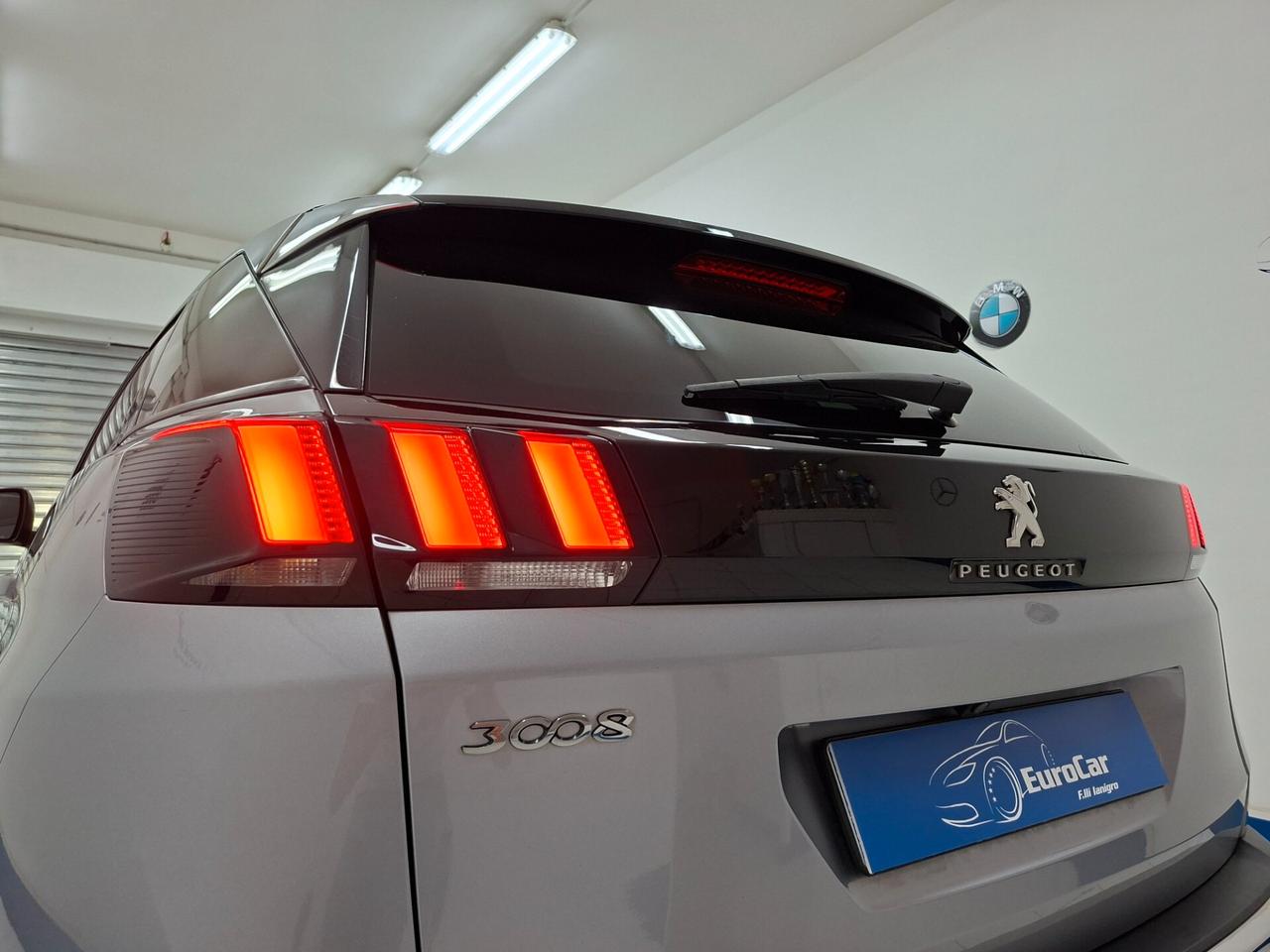 Peugeot 3008 Allure 1.6 BlueHDi 120cv