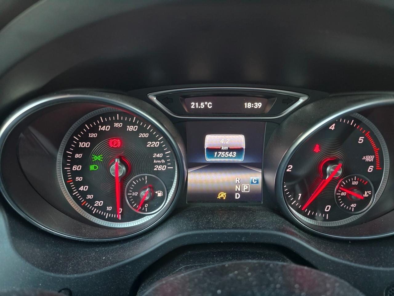 Mercedes-benz CLA 200 d Automatic Premium