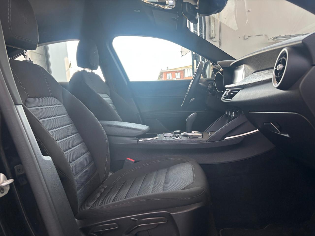 Alfa Romeo Stelvio 2.2 Turbodiesel 190 CV AT8 Q4 Business