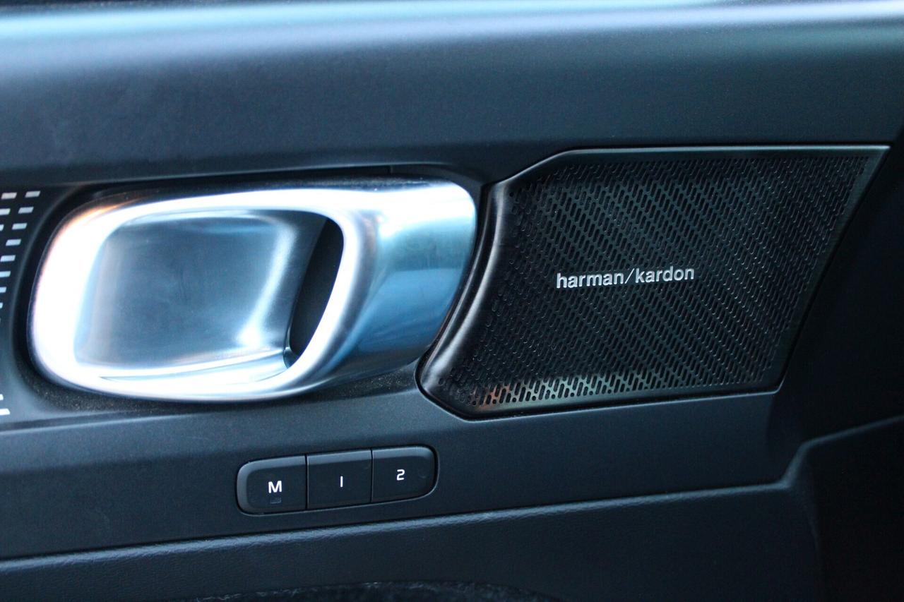 Volvo XC40 D3 Aut. R-Design *360 CAMERA *PELLE