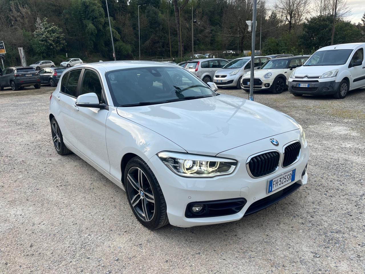 Bmw 118 118d 5p. Urban