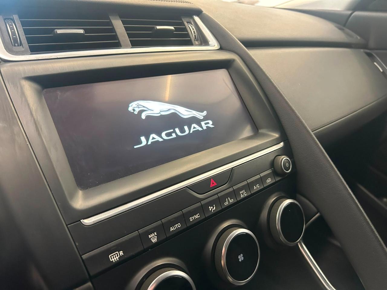 Jaguar E-Pace 2.0D 150CV. R-Dynamic 2019