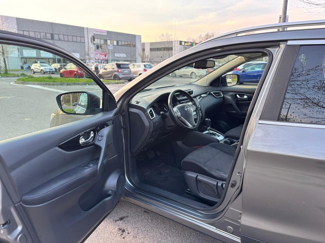 Nissan Qashqai 1.6 dCi X-Tronic 2WD Black Edition