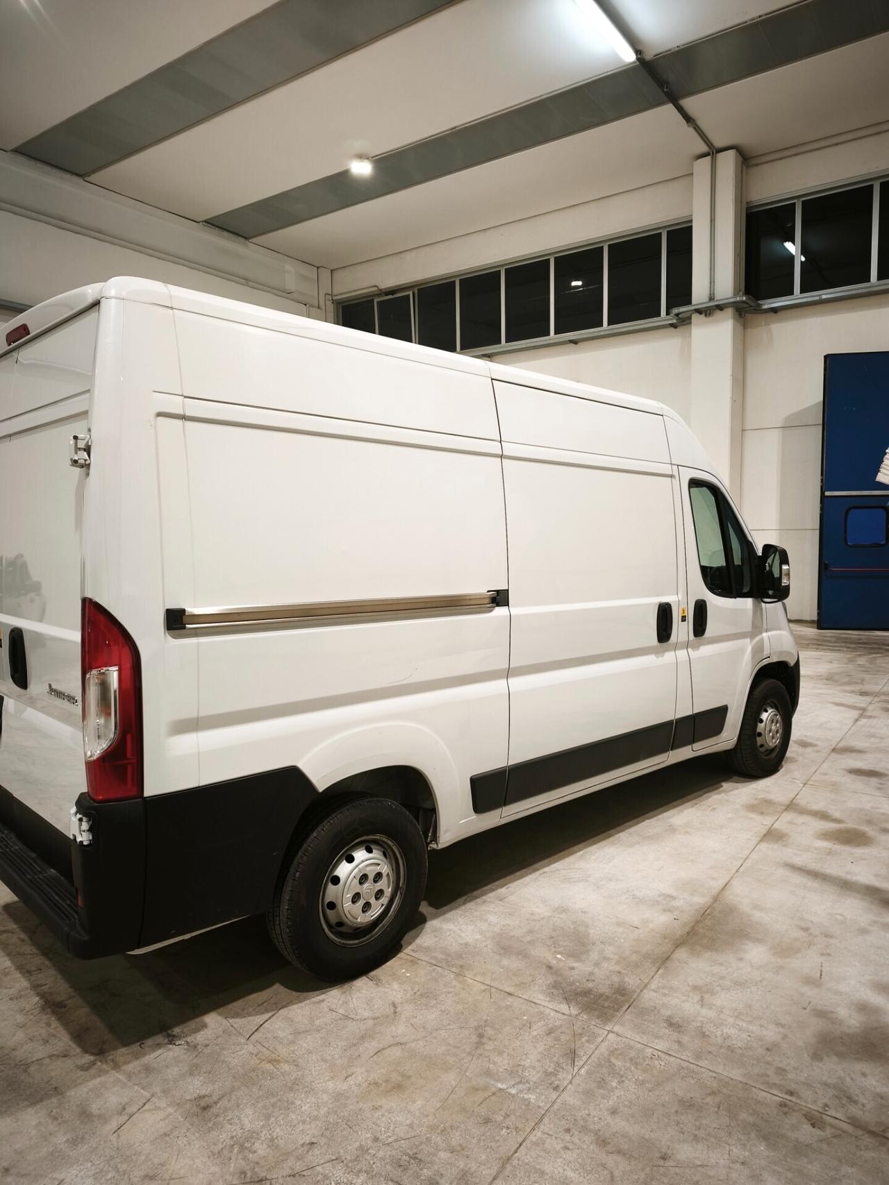 Citroën Jumper 2.2 BlueHDi 120 CV 2022