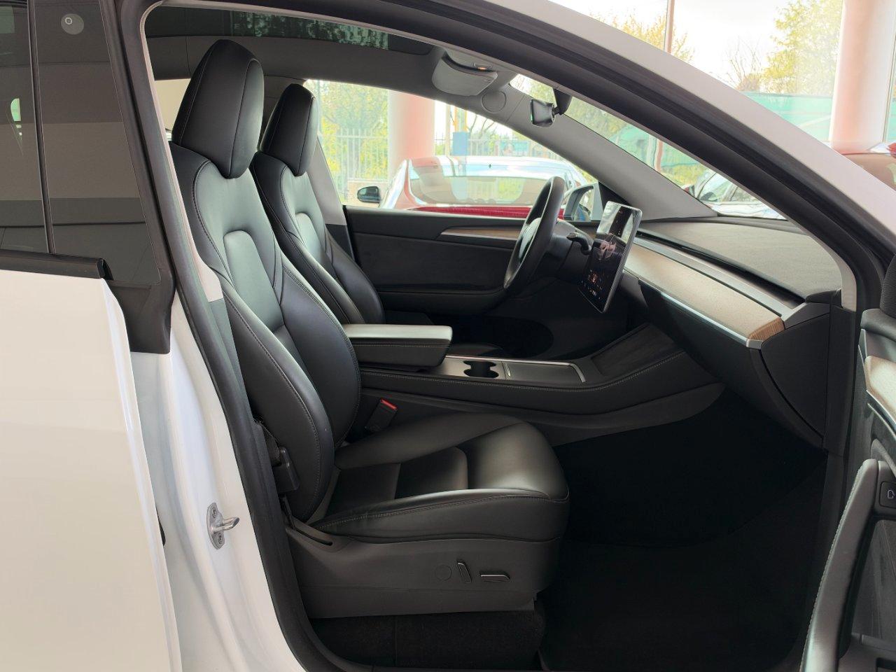 Tesla Model Y Single Motor RWD my23 IVA ESPOSTA