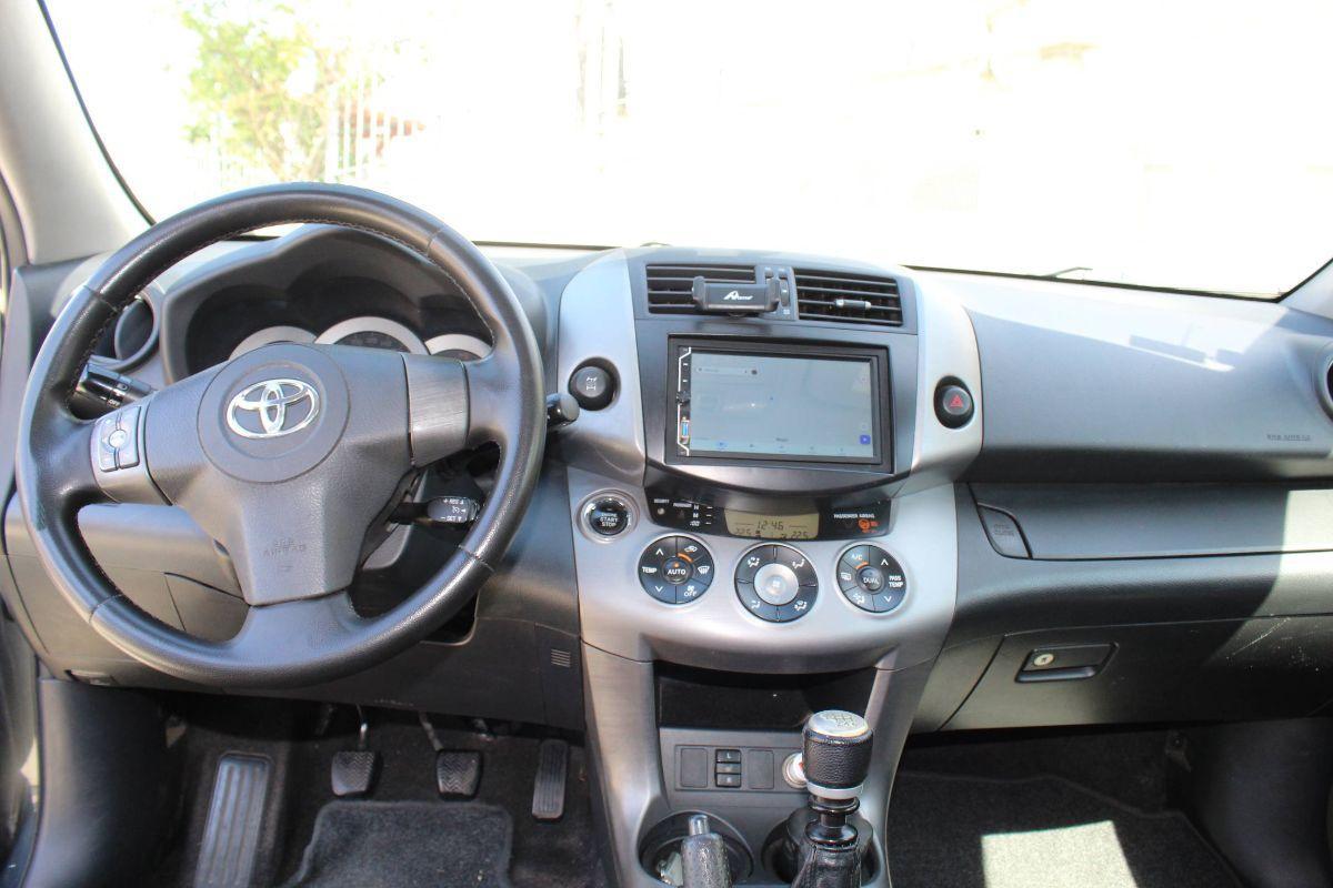 TOYOTA - RAV4 - Crossover 2.2 D-4D 177CV Luxury