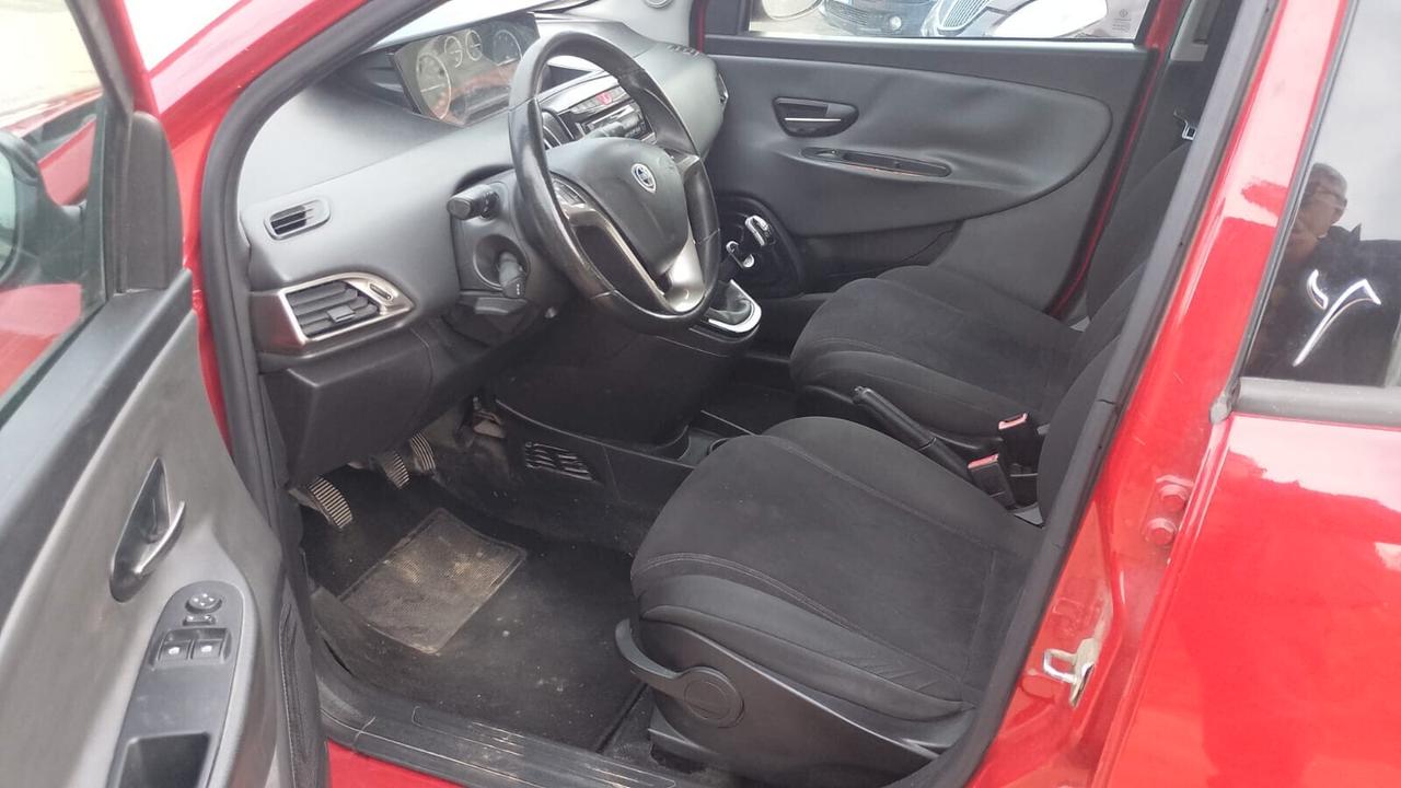 Lancia Ypsilon 1.2 - 2015 PROMO DICEMBRE!