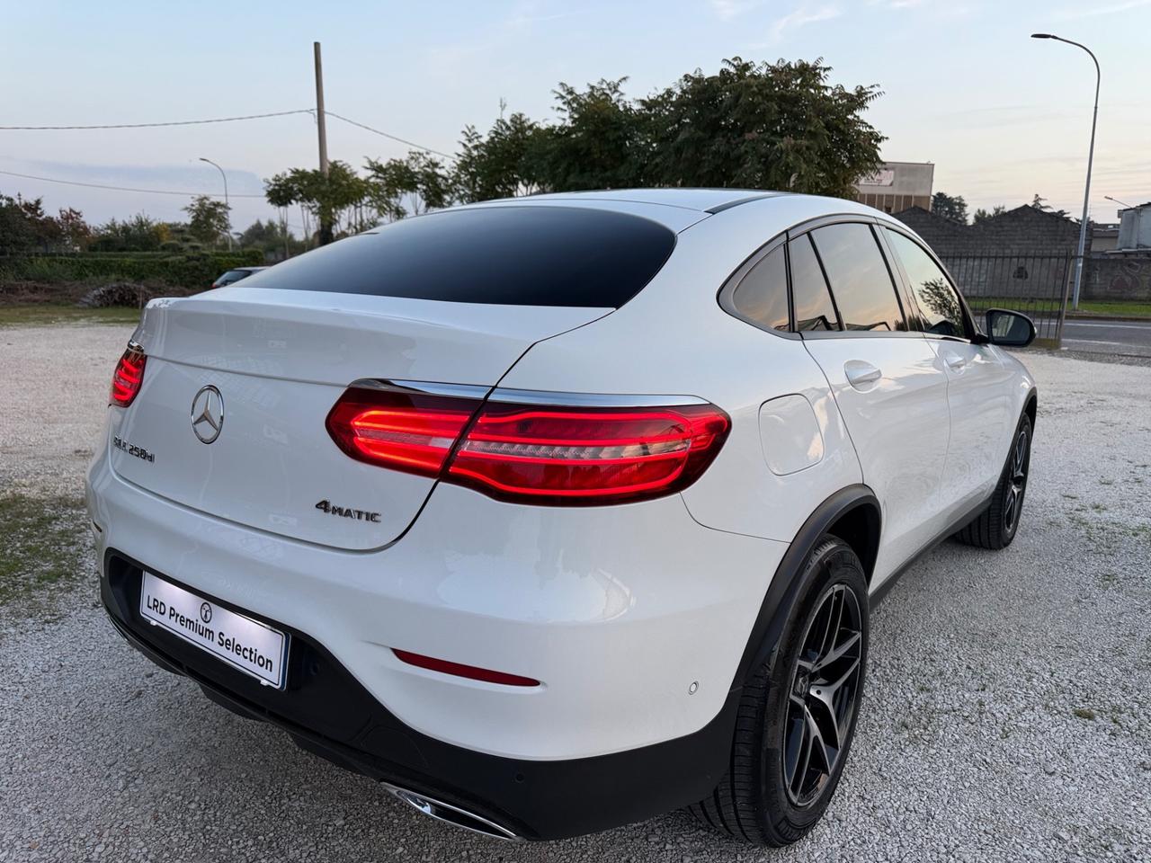 Mercedes-benz GLC 250 d 4Matic Coupé Premium AMG Full Top
