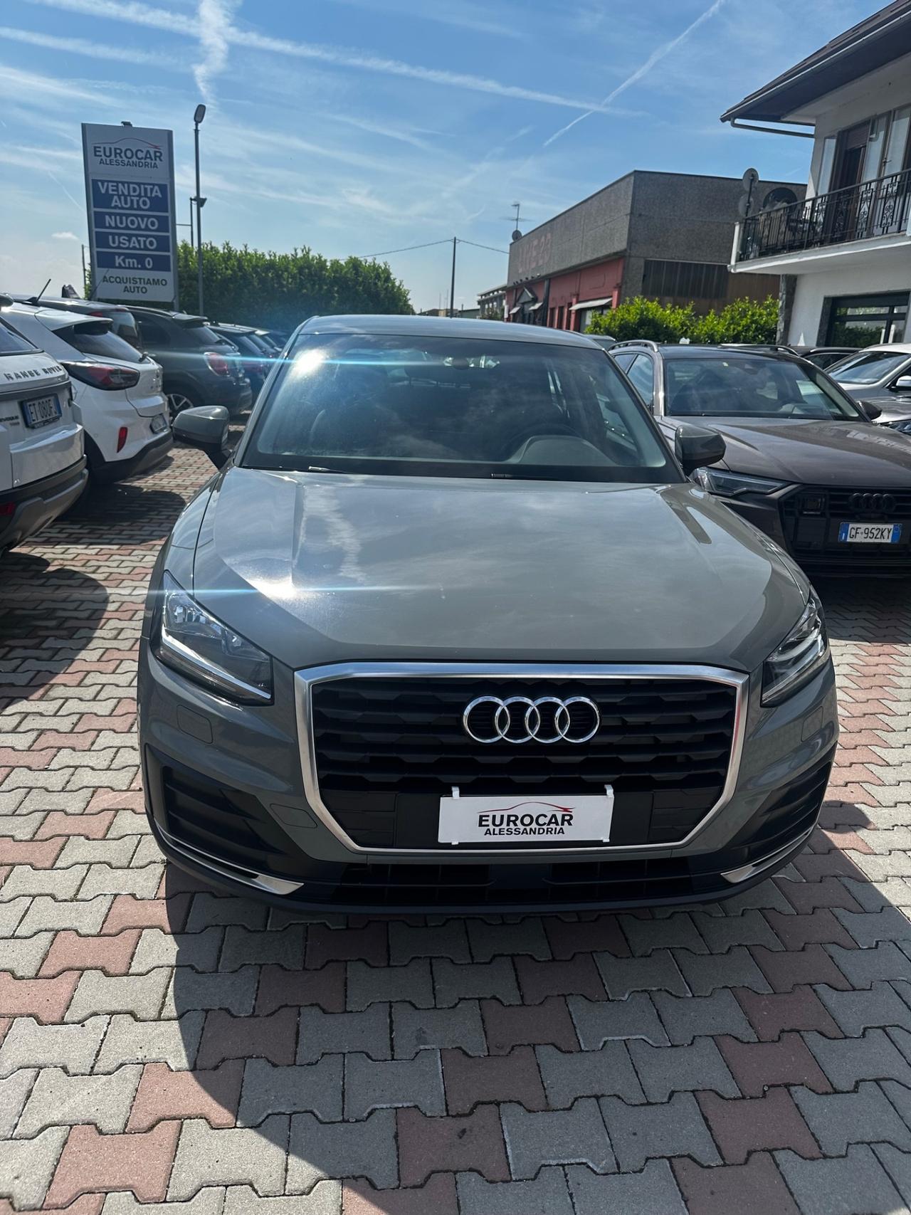 Audi Q2 30 TDI Business Design