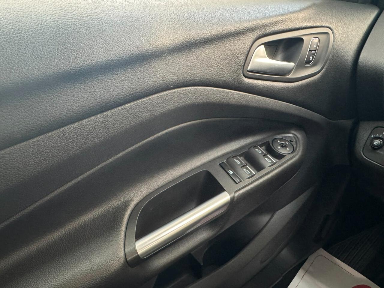 Ford Kuga Titanium /1.5 TDCI 120cv/2018/Diesel