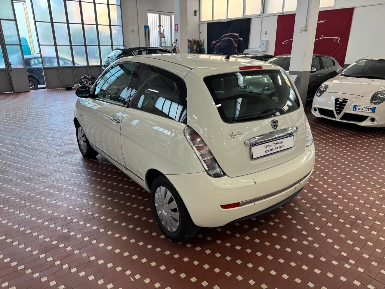 Lancia Ypsilon 1.2 69 CV Unyca NEOPATENTATI