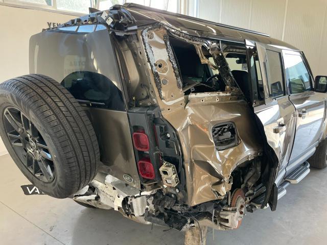 LAND ROVER Defender 110 3.0D I6 200 CV AWD AUTO S