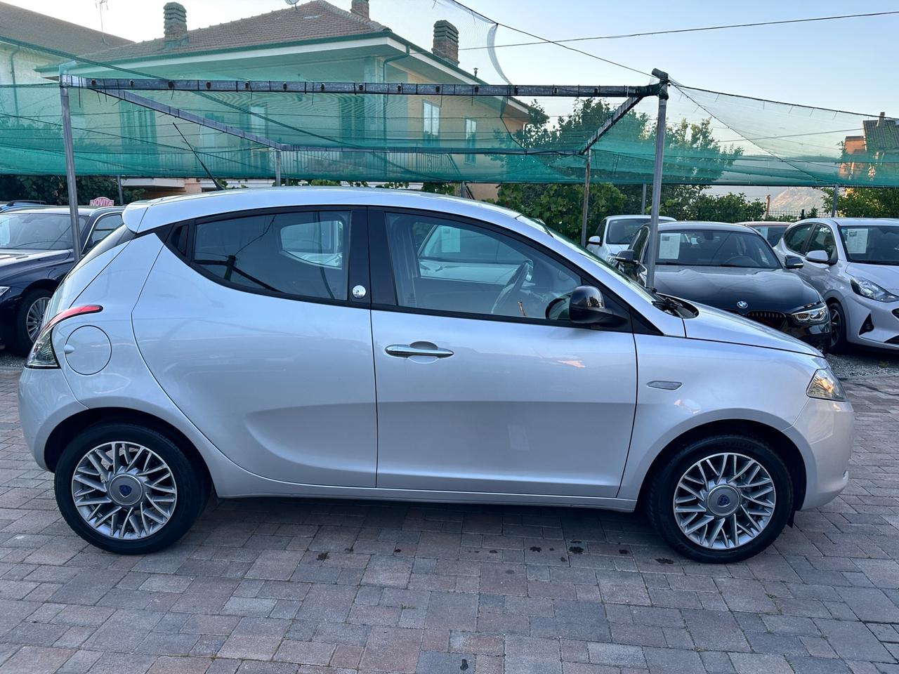 Lancia Ypsilon 1.2 69 CV 5 porte GPL Ecochic Gold