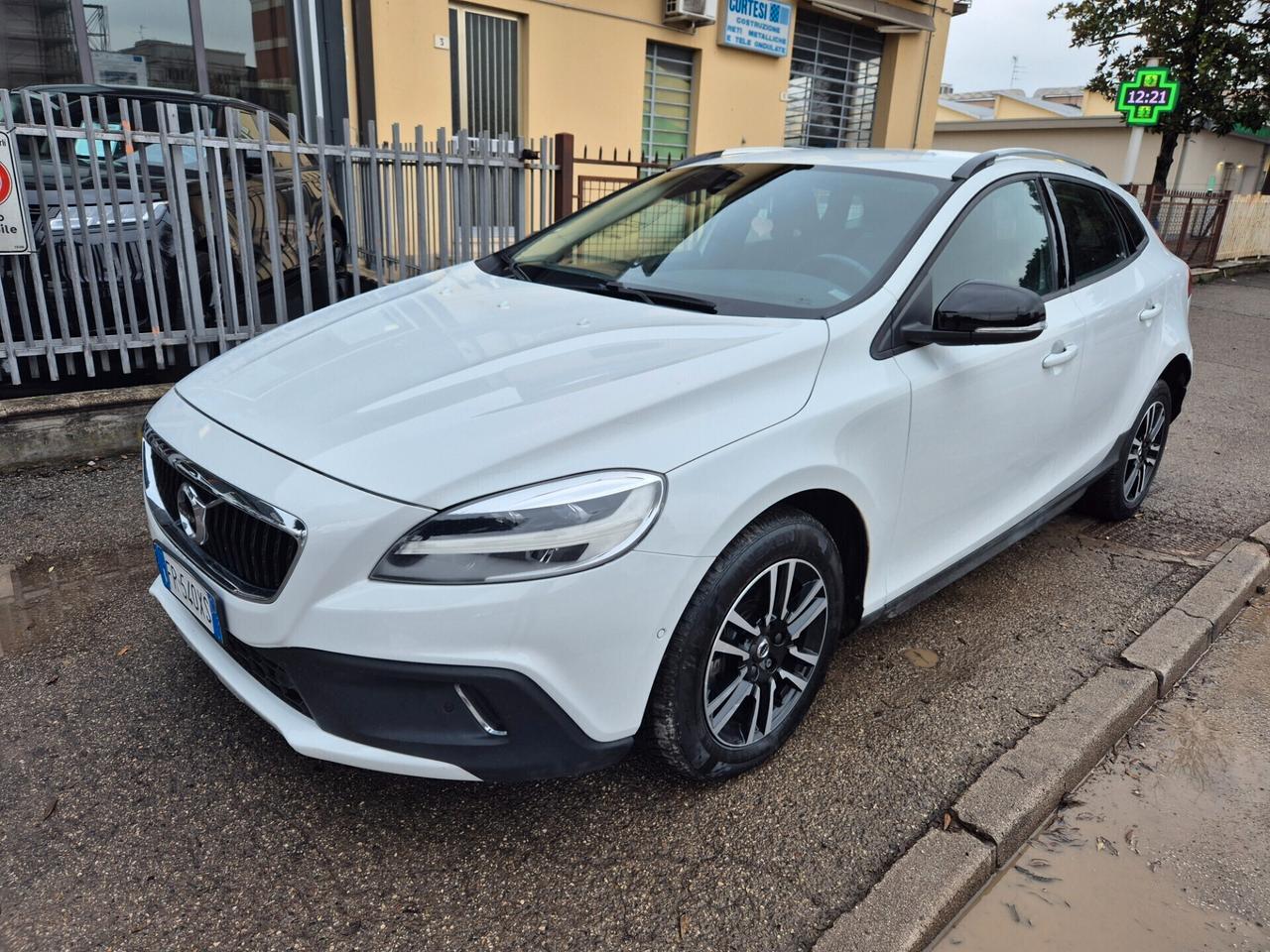 Volvo V40 Cross Country D2 Business Plus