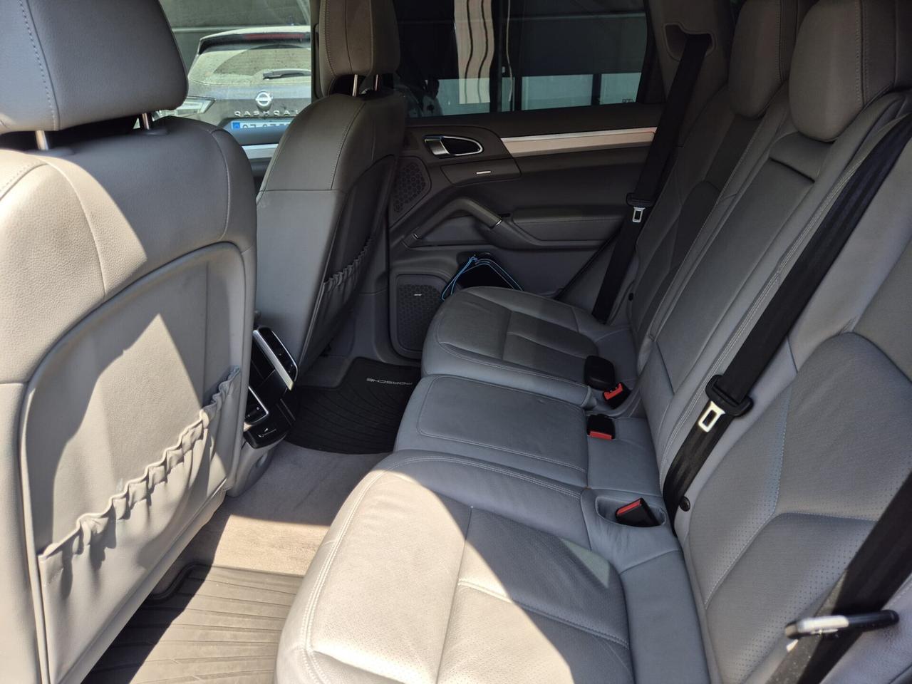 PORSCHE CAYENNE 3.0 V6 tdi tiptronic