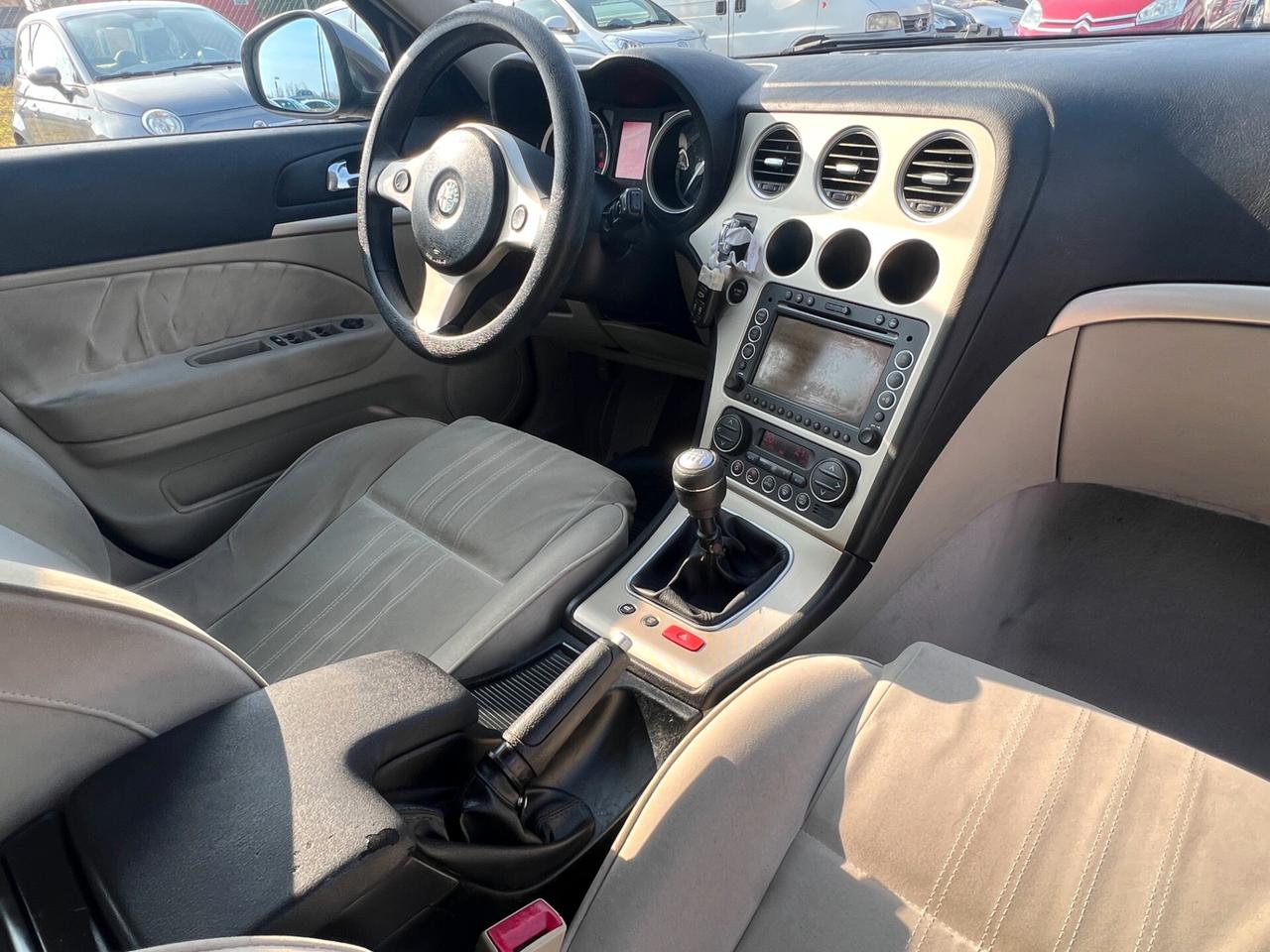 Alfa Romeo 159 1.9 JTDm 16V Sportwagon Distinctive