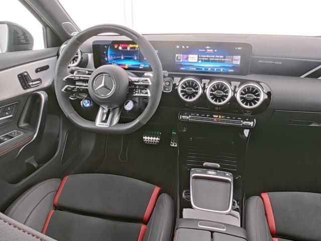 MERCEDES-BENZ A 35 AMG 4Matic Premium