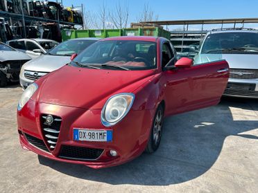 Alfa Romeo MiTo 1.3 JTDm 16V 90 CV Distinctive Sport Pack