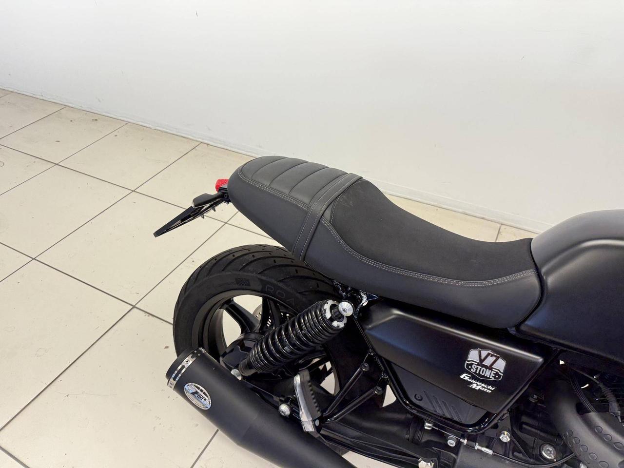 MOTO GUZZI V7 850 Stone Abs