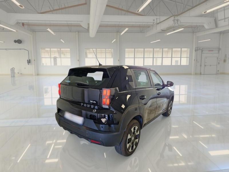 FIAT GRANDE PANDA HYBRID ICON AUTO SUV