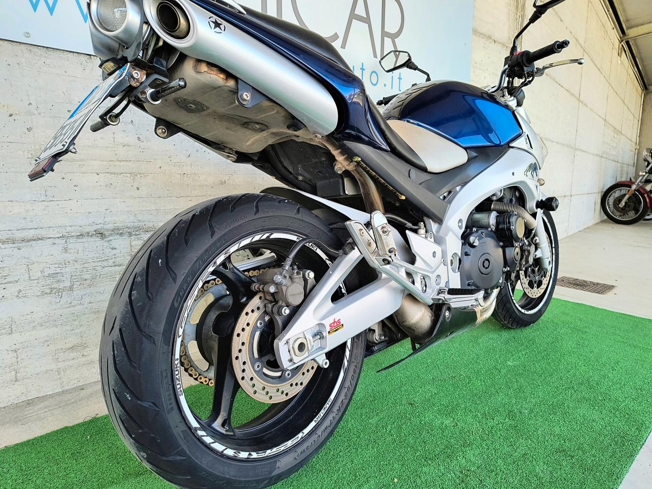Suzuki GSR 600