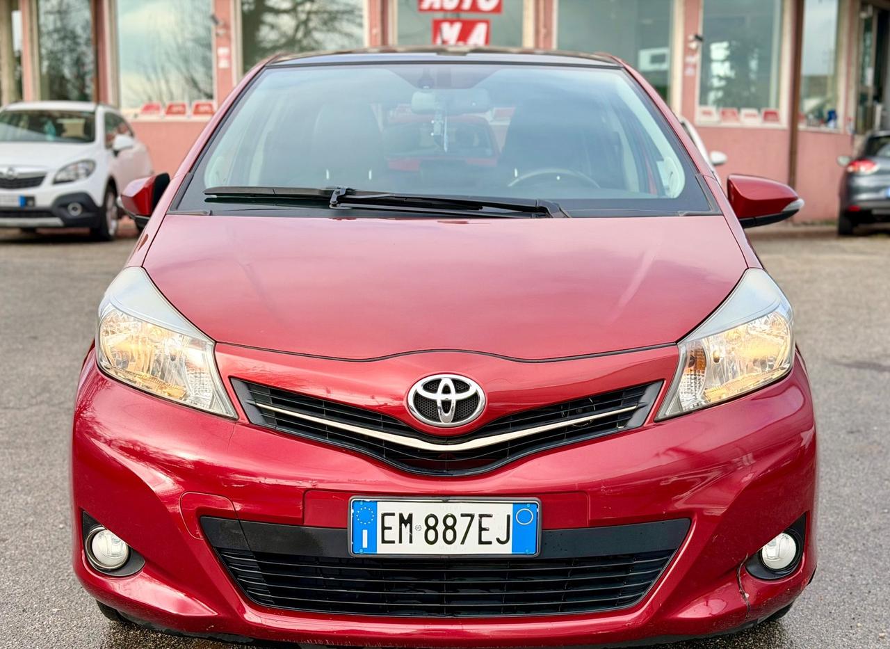 Toyota Yaris 2012 1.3 5 porte Stop & Start OK NEOPATENTATI ! ! !