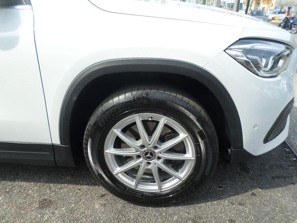 Mercedes-benz GLA 180 d Automatic Business