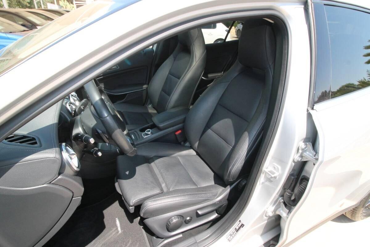 Mercedes GLA 200 d Automatic Sport | 2015