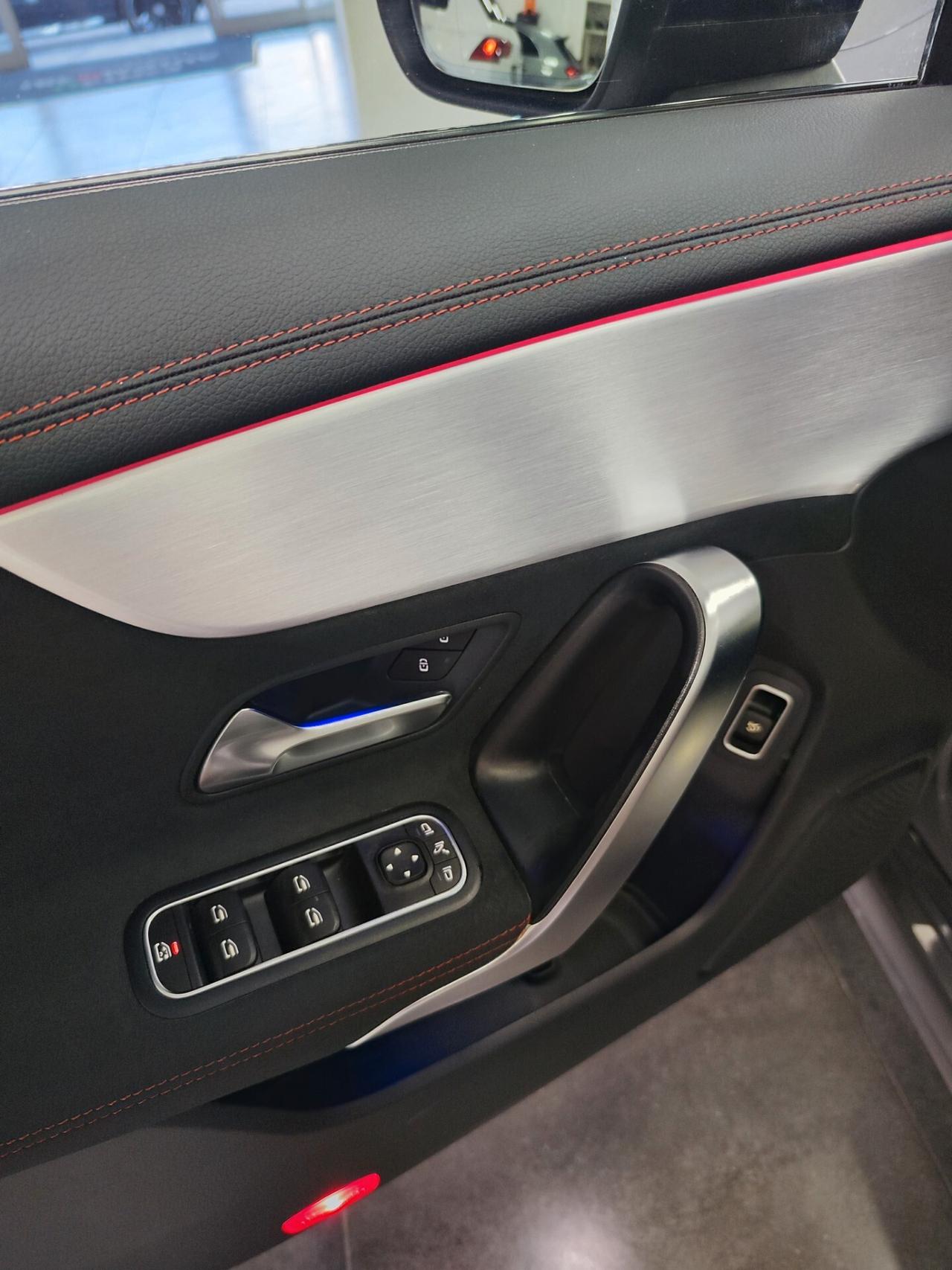 Mercedes-benz CLA 200 d Premium Unico Proprietario Led