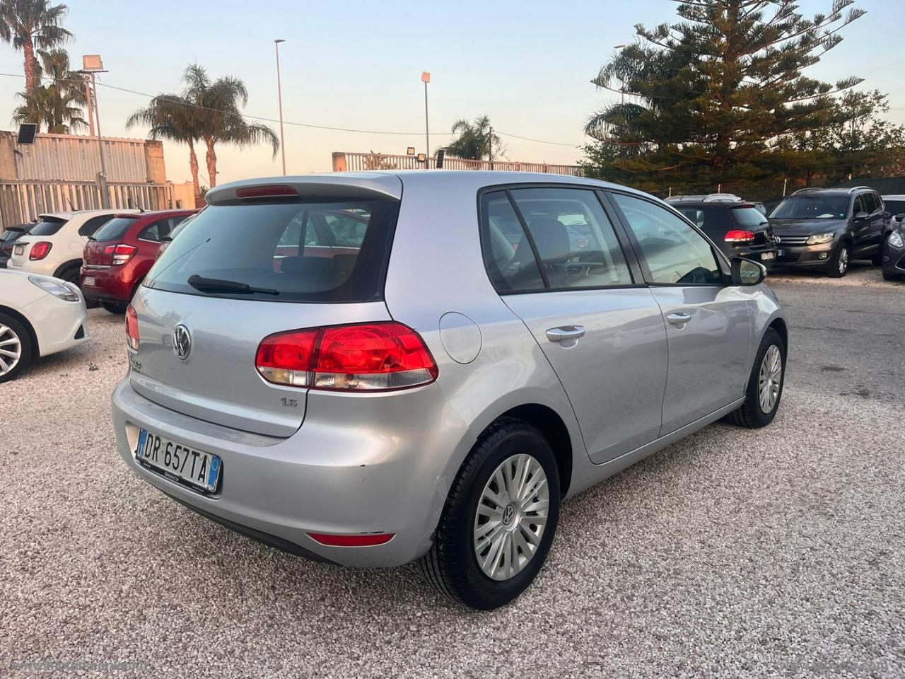 VOLKSWAGEN Golf 1.6 5p. Comfortline