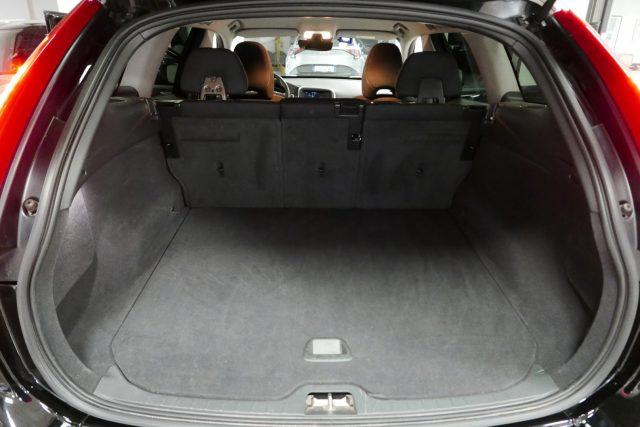 VOLVO XC60 D4 AWD Geartronic Kinetic EURO6B