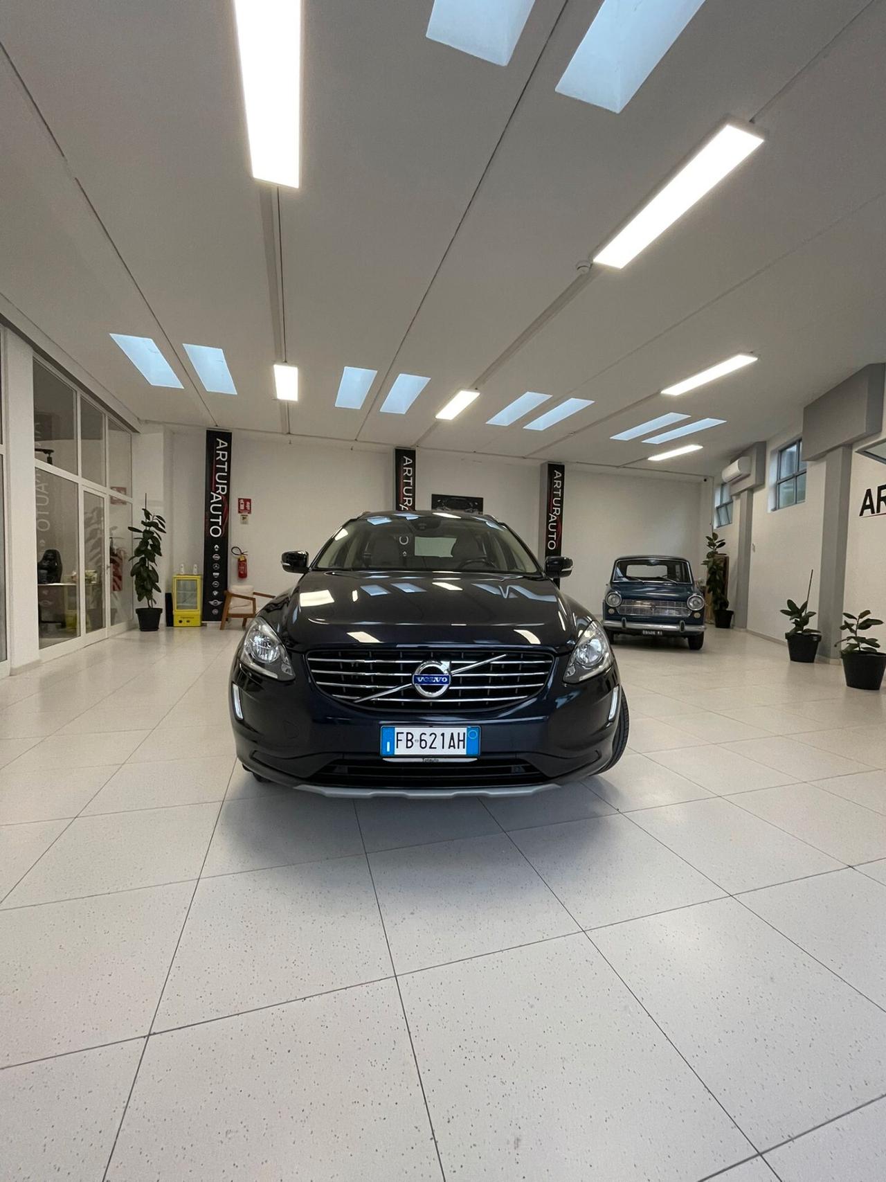 Volvo XC 60 XC60 D4 Geartronic Summum N1