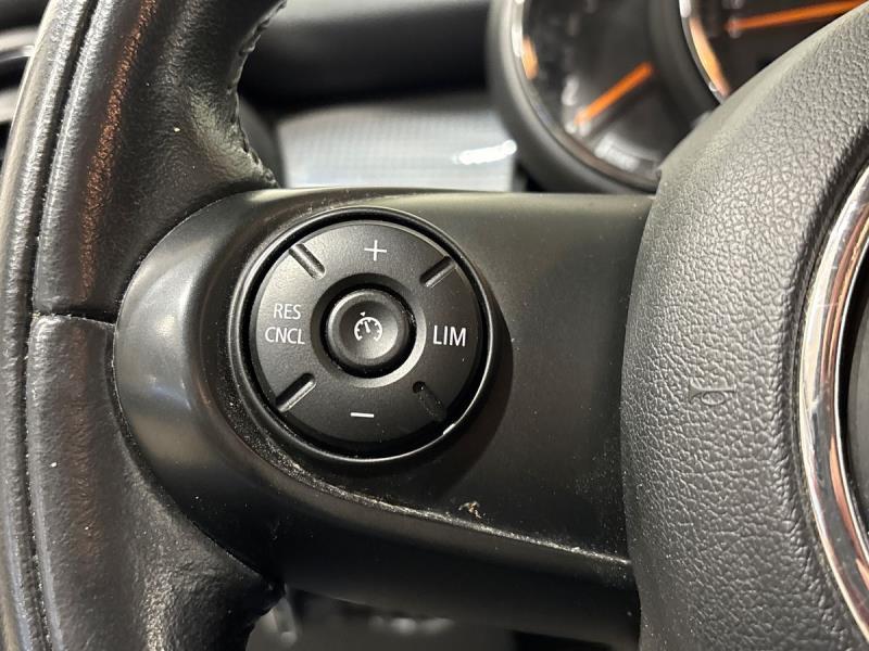 Mini Cooper D 1.5 D Cooper D Boost Auto