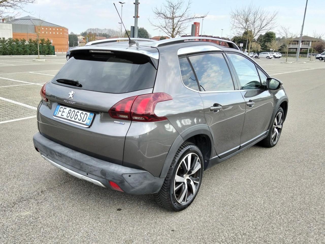 Peugeot 2008 BlueHDi 100 GT Line*Navi*Camera*Pelle*Euro 6