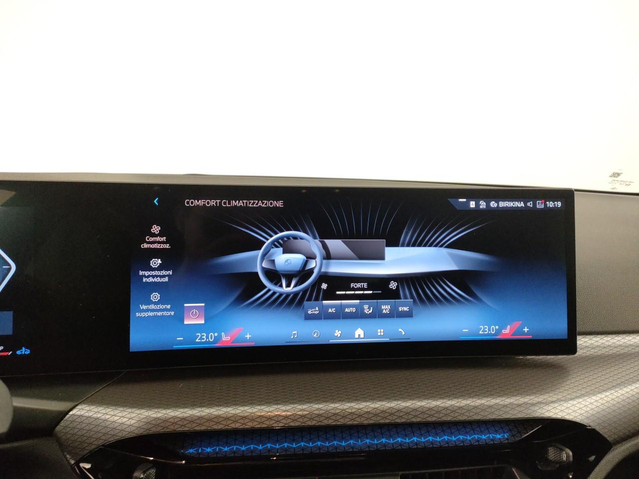 BMW 320d Touring mhev 48V MSport auto