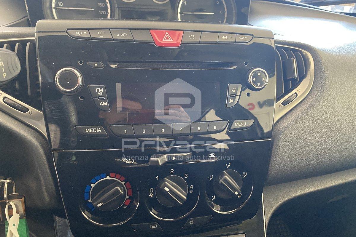 LANCIA Ypsilon 1.2 69 CV 5 porte Silver