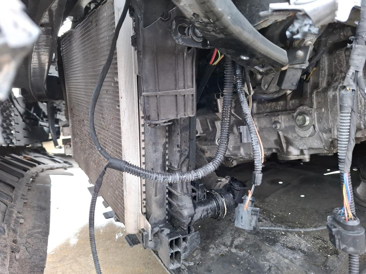 Volkswagen T-Roc 1.5 TSI - SINISTRATO