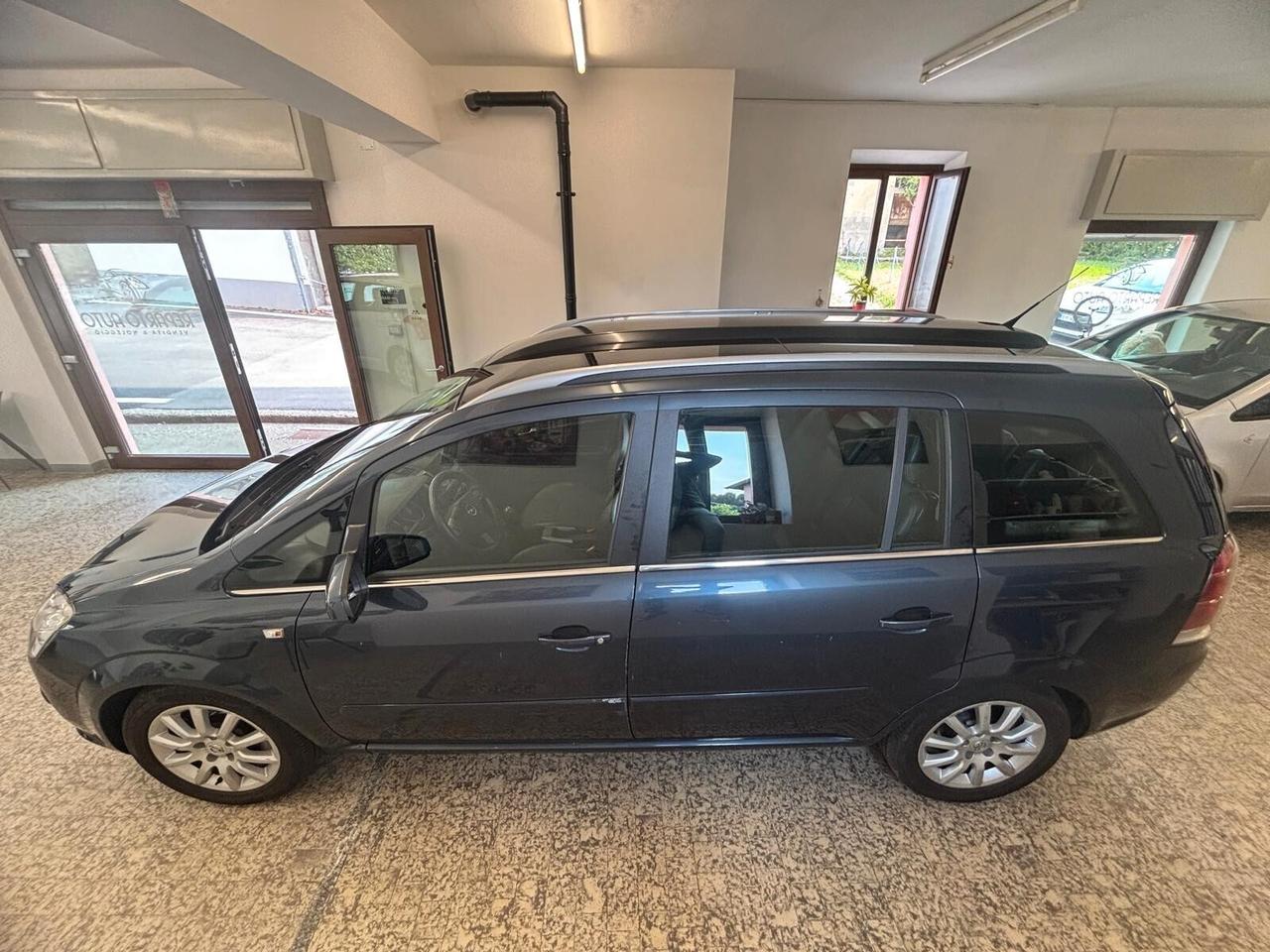 Opel Zafira 1.9 CDTI 101CV Club