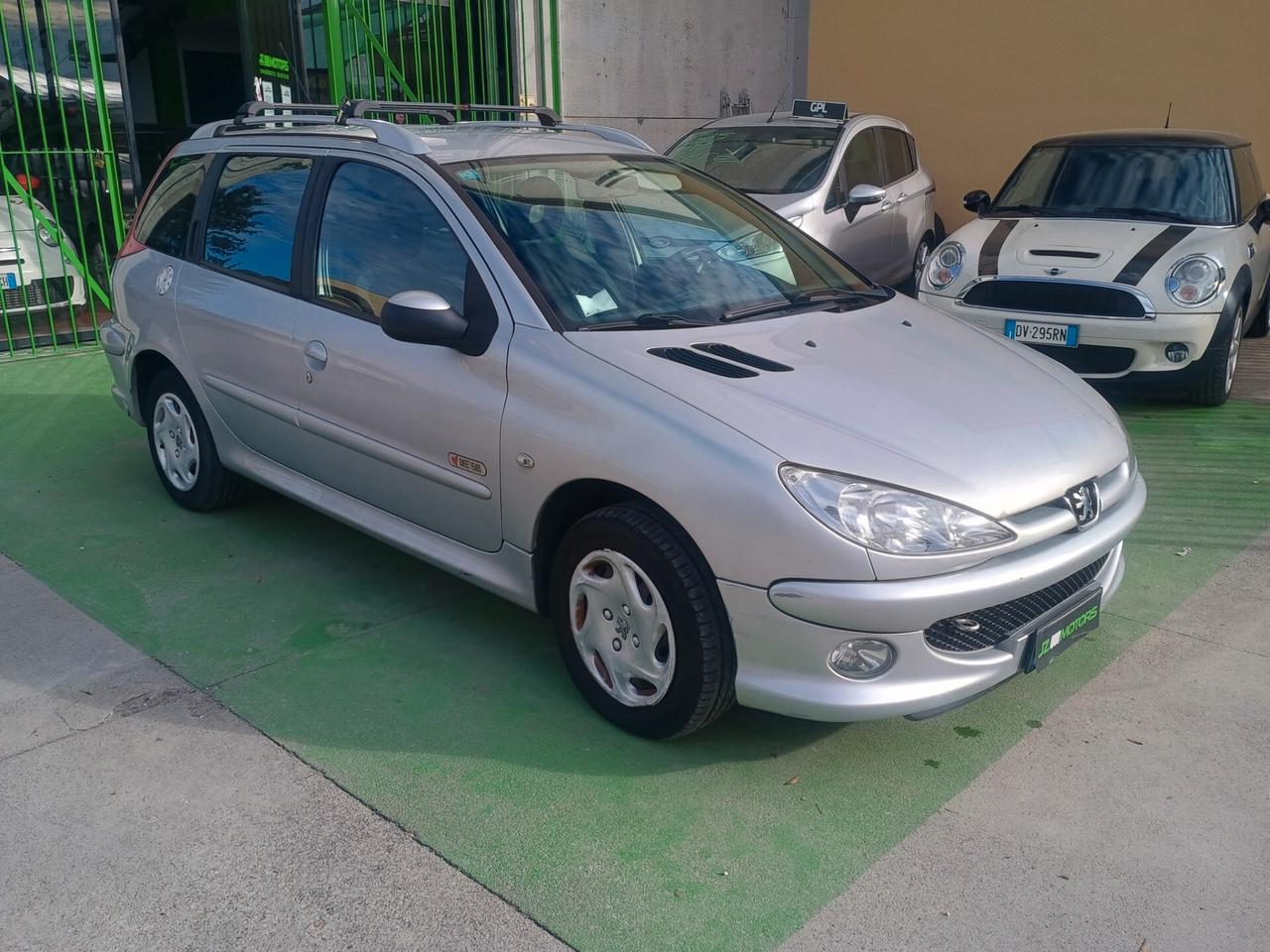 PEUGEOT 206 PLUS