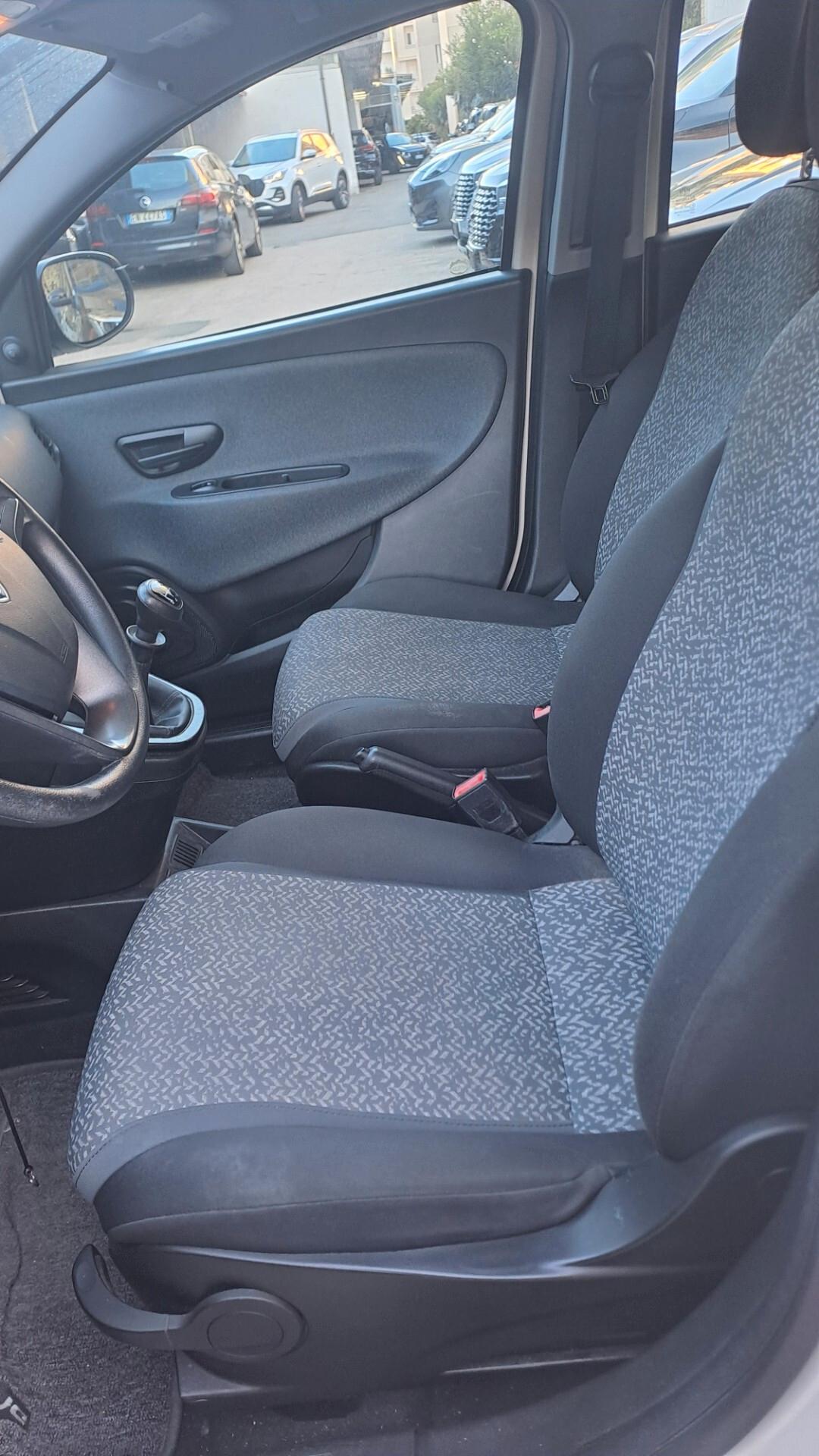 Lancia Ypsilon 1.2 GPL 5 Porte