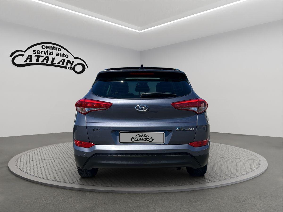 HYUNDAI - Tucson - 1.7 CRDi 115CV XPossible TETTO APRIBILE TELECAMERA