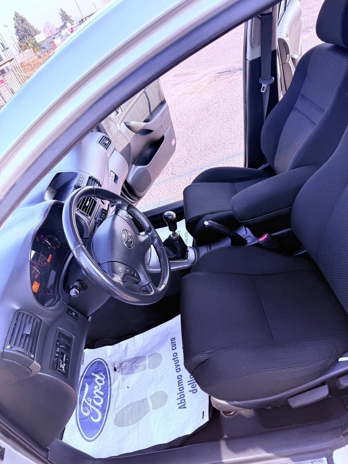 Toyota Avensis 1.8 16V Station Wagon